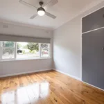 Rent 3 bedroom house in Kangaroo Flat