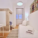 Rent 3 bedroom apartment in lisbon