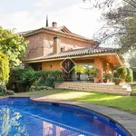 Rent 5 bedroom house of 610 m² in Barcelona