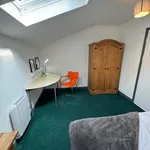 Rent 6 bedroom flat in Swansea