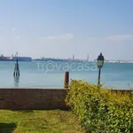 Rent 2 bedroom house of 60 m² in Venezia