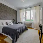 Rent a room of 190 m² in madrid