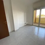 Affitto 5 camera appartamento di 95 m² in Latina