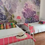 Rent a room of 145 m² in lisbon