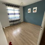 Appartement de 1452 m² avec 6 chambre(s) en location à ST ETIENNE DE ST GEOIRS