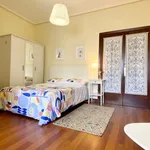 Rent a room of 120 m² in bilbao