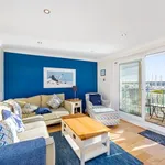 Rent 3 bedroom apartment in Brighton Marina