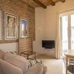 Rent 3 bedroom apartment of 35 m² in Barcelona