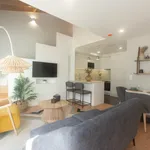 Rent 2 bedroom house of 100 m² in Porto