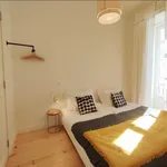 Rent 3 bedroom apartment in Lisbon