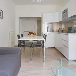 Rent 6 bedroom apartment of 80 m² in Como