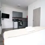 Rent 1 bedroom flat in Cardiff