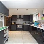 Rent 8 bedroom house in Leeds