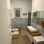 Affitto 5 camera appartamento di 110 m² in Vado Ligure