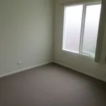 Rent 3 bedroom apartment in Melbourne