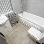 Rent 3 bedroom flat in West Midlands