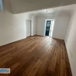 Affitto 2 camera appartamento di 90 m² in Palermo