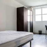 Rent a room of 150 m² in valencia