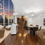 Rent 3 bedroom apartment of 255 m² in New York