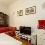 Rent a room of 100 m² in milan