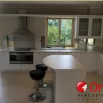 Rent 3 bedroom house of 300 m² in Γλυφάδα