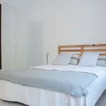 Rent 3 bedroom apartment of 15 m² in Barcelona