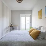 Rent a room in lisbon