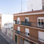 Rent a room of 80 m² in madrid