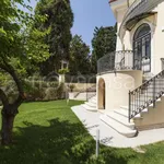 Rent 13 bedroom house of 500 m² in Roma