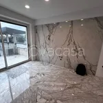 Rent 4 bedroom apartment of 90 m² in Naples