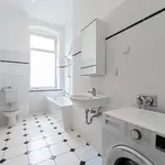 Rent 4 bedroom apartment in Berlin