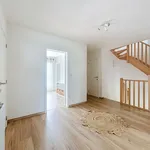 Maison de 450 m² avec 4 chambre(s) en location à Les Bons Villers