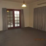 Rent 3 bedroom house in Berri