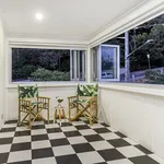 Rent 2 bedroom apartment in Neutral Bay