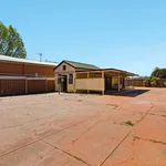 Rent 4 bedroom house in Bathurst