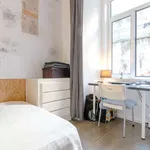 Rent a room in lisbon