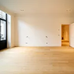 Huur 2 slaapkamer appartement van 221 m² in Ixelles