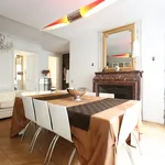 Rent 5 bedroom apartment of 184 m² in Paris 8 - Avenue de Wagram