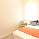 Rent a room of 80 m² in madrid