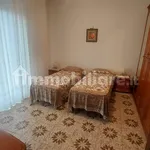 Rent 5 bedroom apartment of 85 m² in Ancona