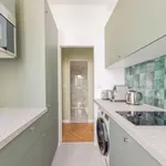 Appartement de 33 m² avec 3 chambre(s) en location à Paris