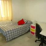 Rent a room of 120 m² in cordoba