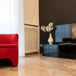 Rent 1 bedroom apartment of 85 m² in milan