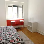 Rent 4 bedroom apartment in Lisbon