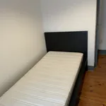 Rent a room of 100 m² in Lisbon