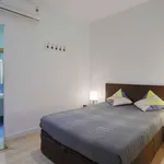 Rent 1 bedroom apartment of 45 m² in barcelona