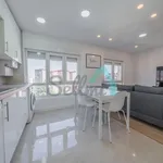 Rent 3 bedroom apartment of 95 m² in Oviedo