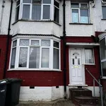 End terrace house to rent in Runley Road, Luton LU1