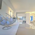 Rent 6 bedroom apartment of 75 m² in Cannes