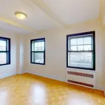 Rent 1 bedroom apartment of 707 m² in Manhattan